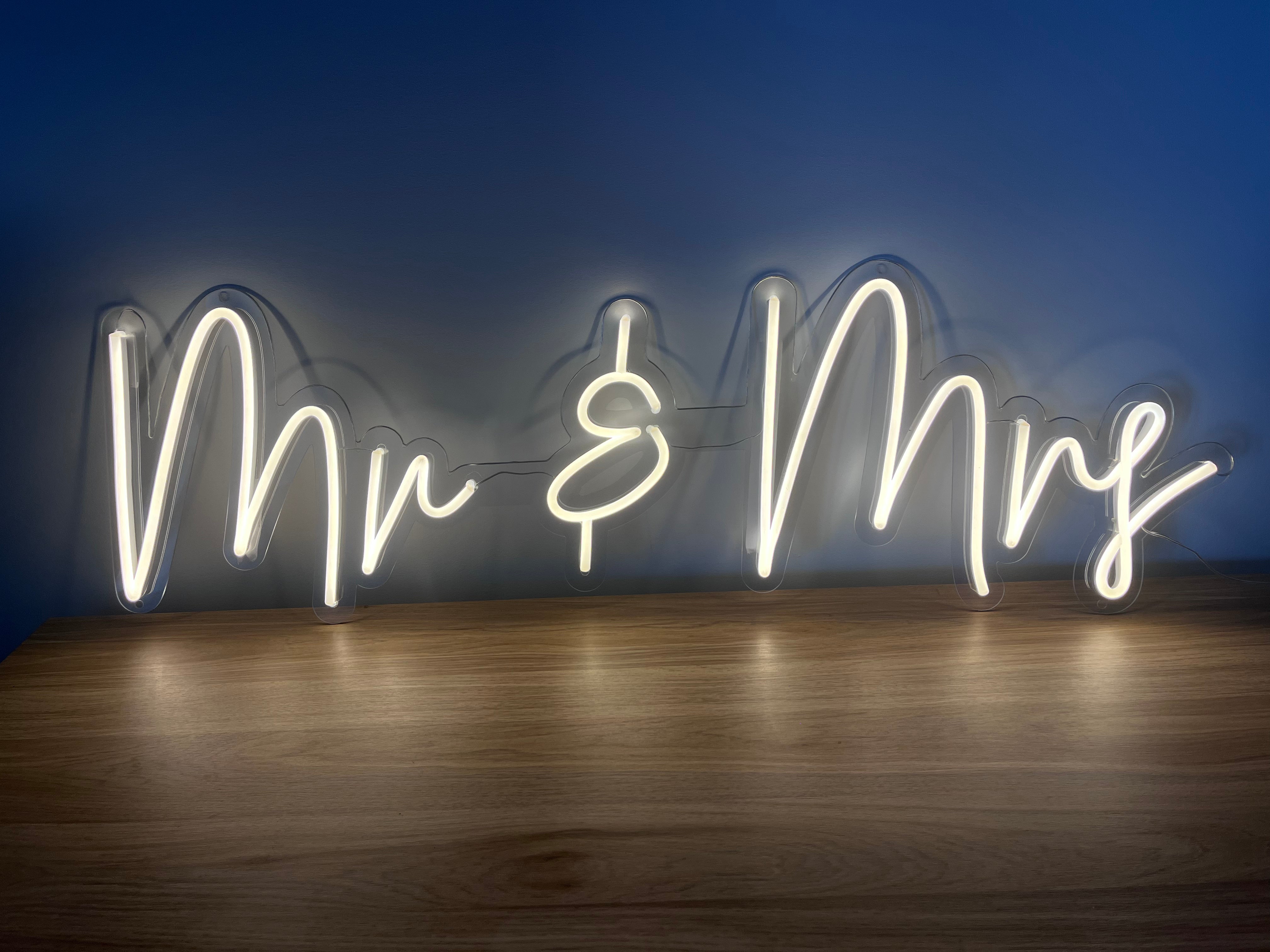 Mr & Mrs LED Neon Sign